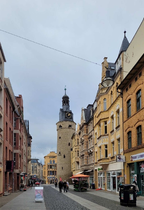 Halle Leipziger Turm und Leipziger Straße