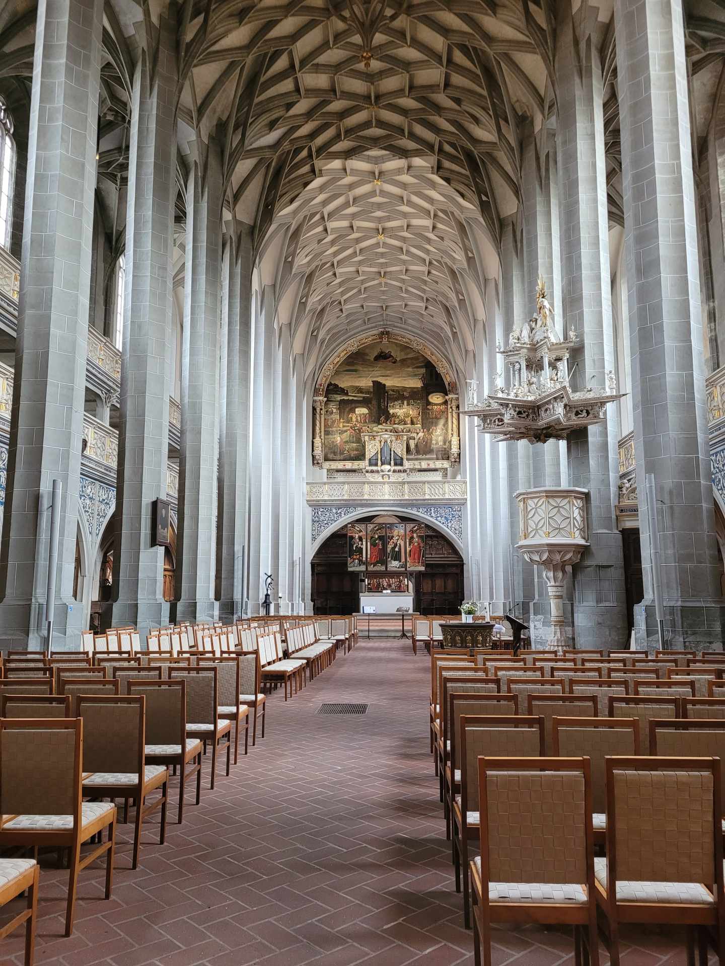 Halle Marktkirche Blick zum Altar