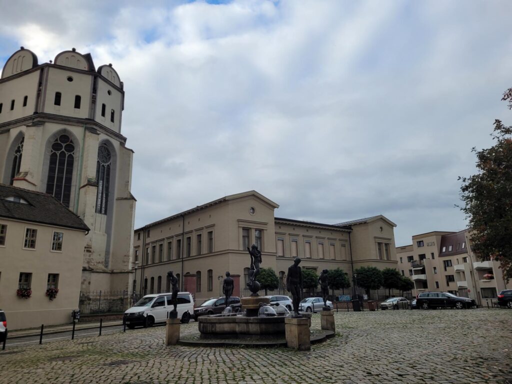 Halle Dom zu Halle und Zentralmagazin Naturwissenschaftliche Sammlungen